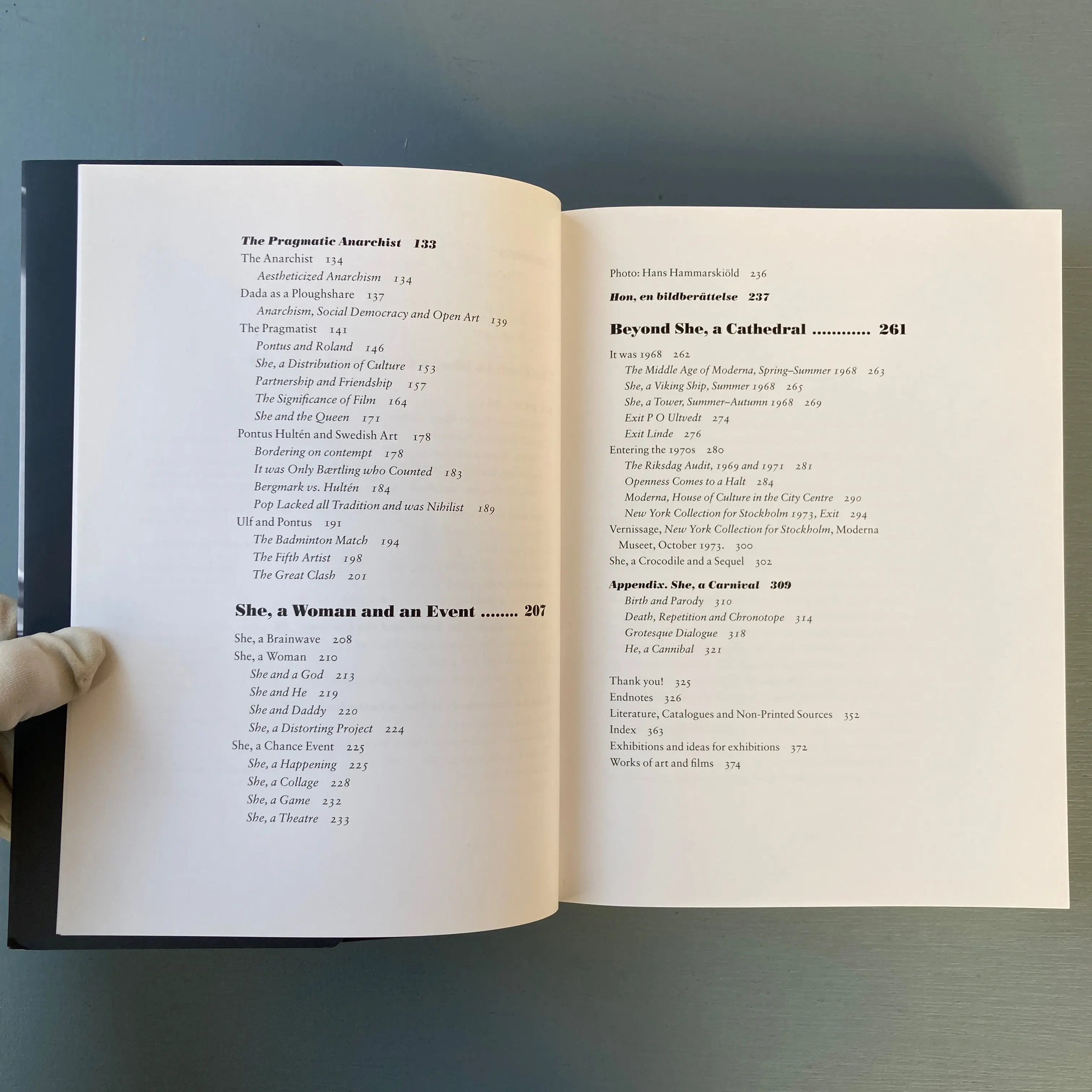 Andreas Gedin - Pontus Hultén, She, a Cathedral & Moderna Museet - Koenig Books 2020 - Image 4