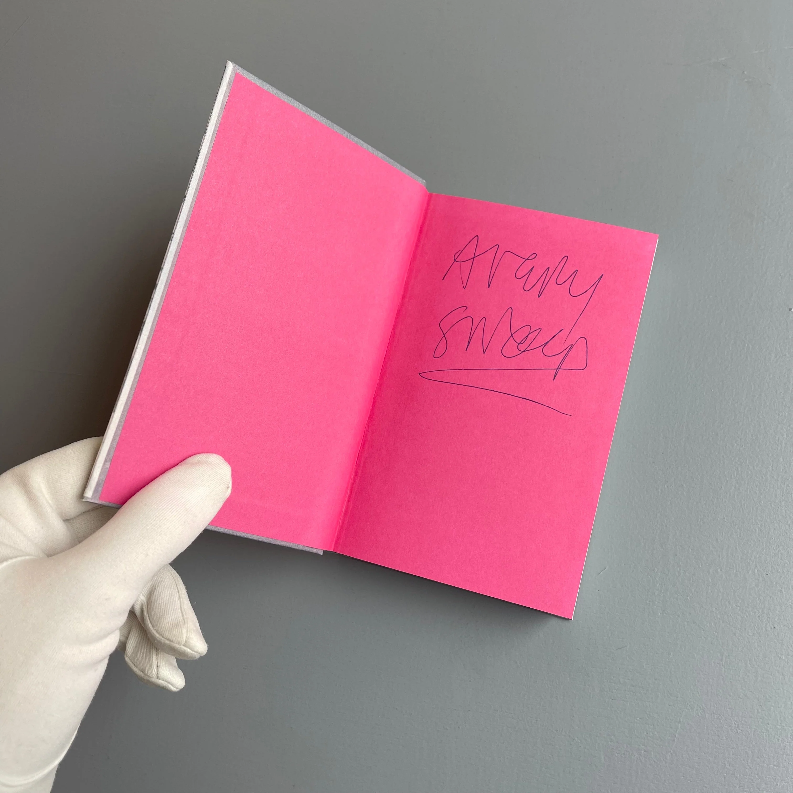 Avery Singer (signed) - Sailor - Secession/Kölnischer Kunstverein 2016 - Image 2