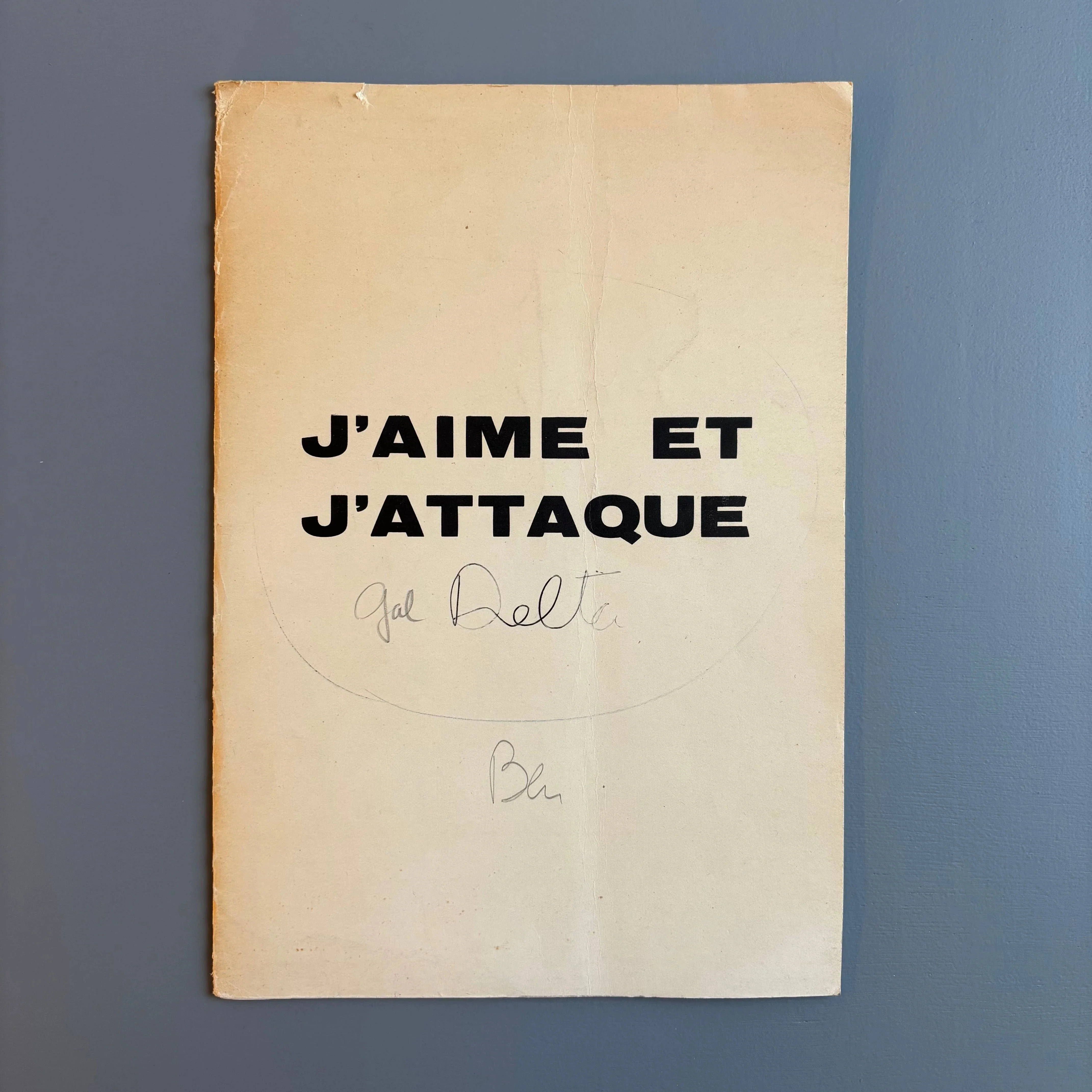 Ben Vautier (signed) - J'aime et j'attaque - 1975