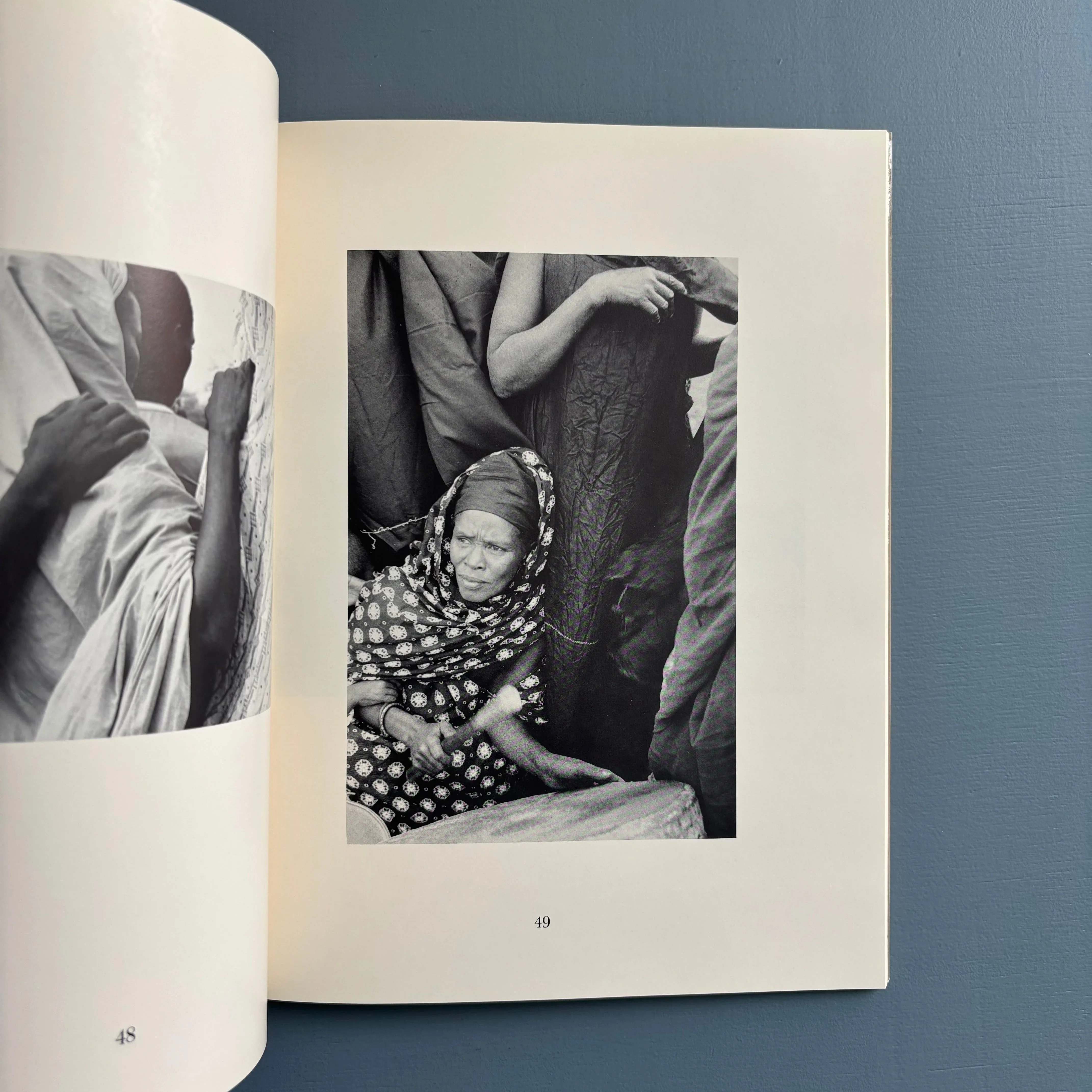 Bernard Plossu - The African Desert - The University of Arizona Press 1987 - Image 5