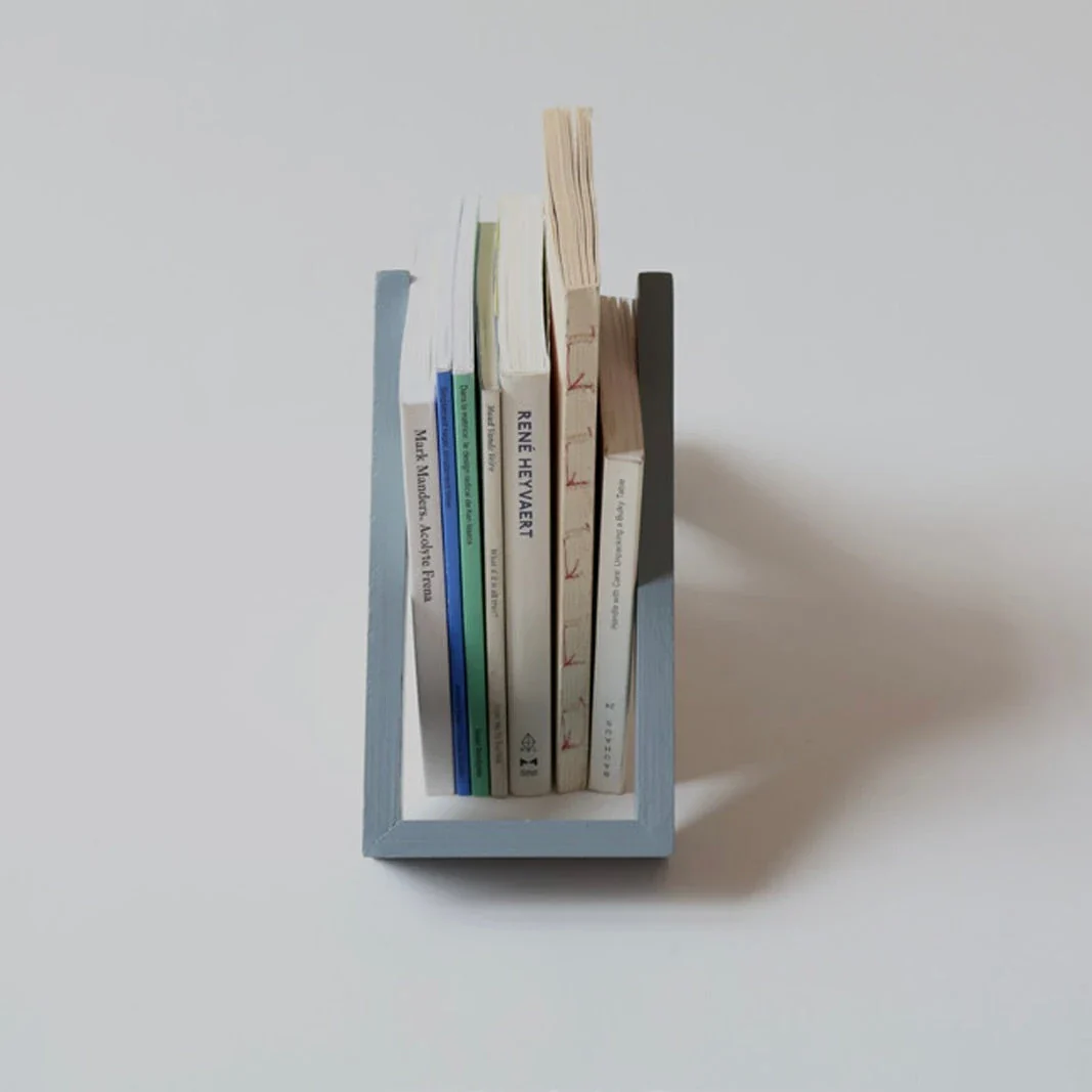 Boekensteunen pair by Evelyn Vanoverbeke - Saint-Martin Bookshop - Image 11