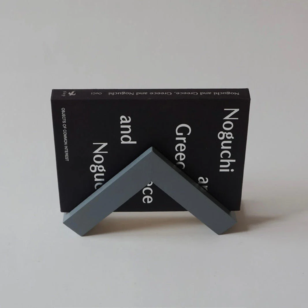 Boekensteunen pair by Evelyn Vanoverbeke - Saint-Martin Bookshop - Image 12