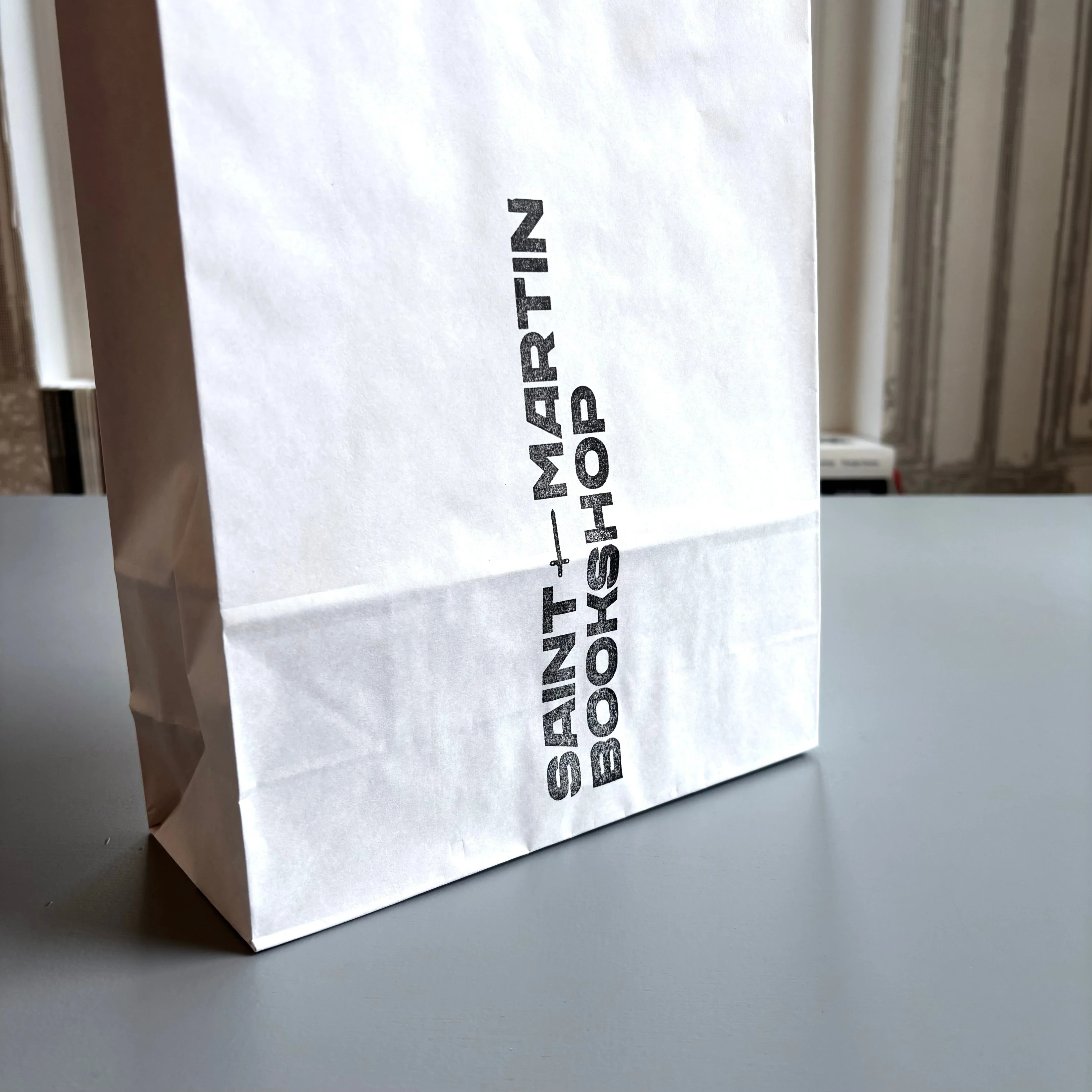 Book & Bread paper bag - Saint-Martin Bookshop - Image 4