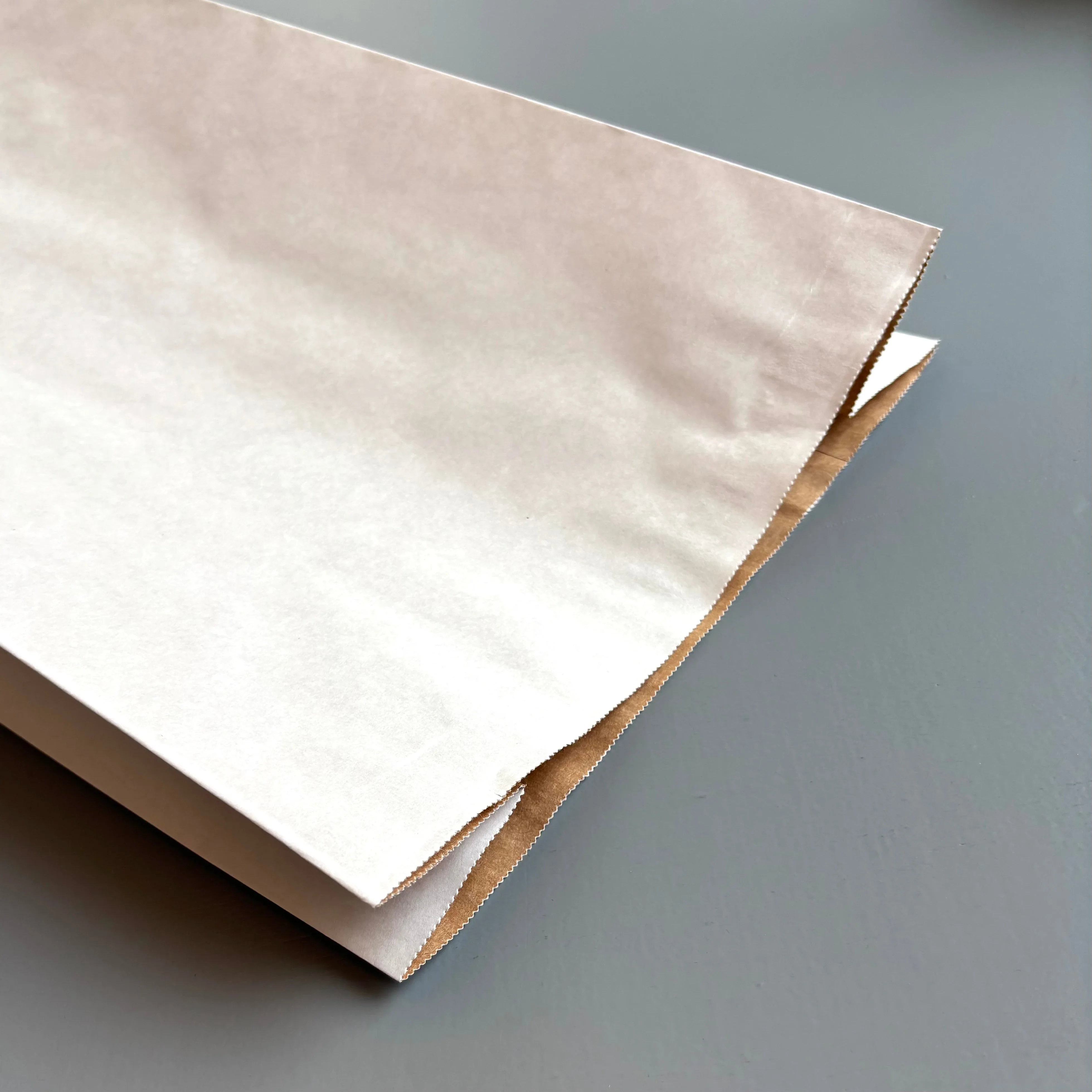 Book & Bread paper bag - Saint-Martin Bookshop - Image 5