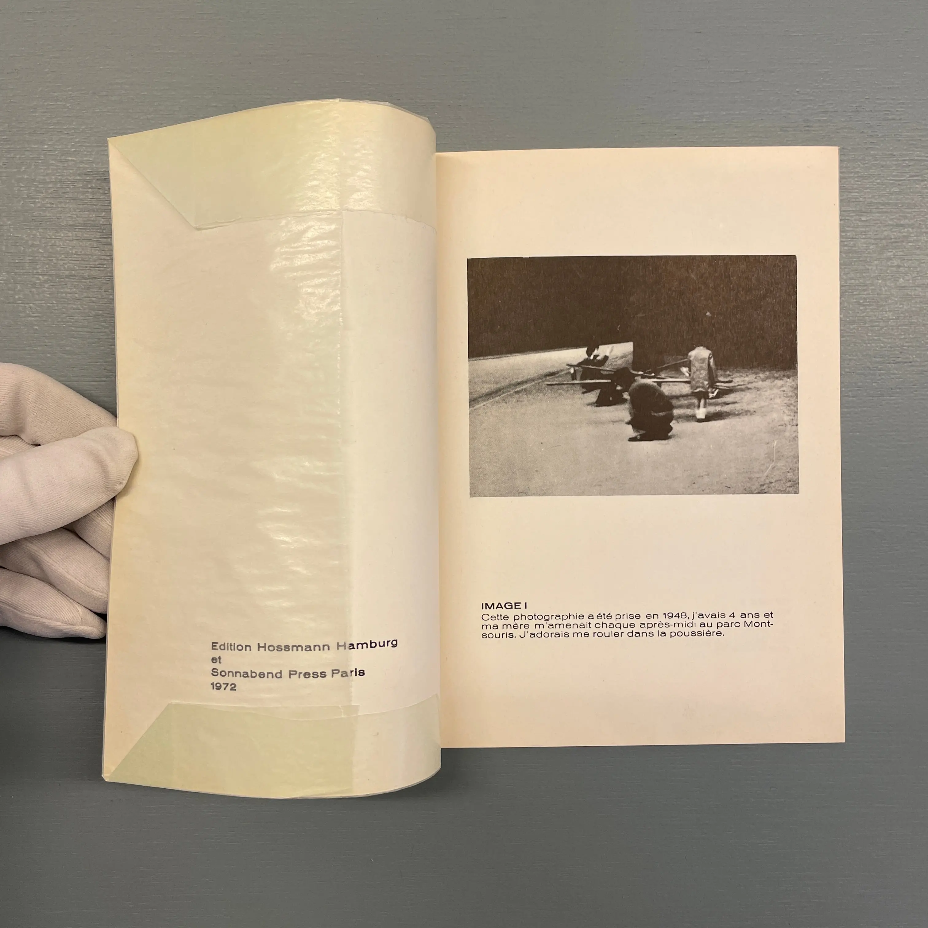 L'album photographique de Christian Boltanski 1948 - 1956 - Edition Hossman et Sonnabend Press 1972 - Image 2