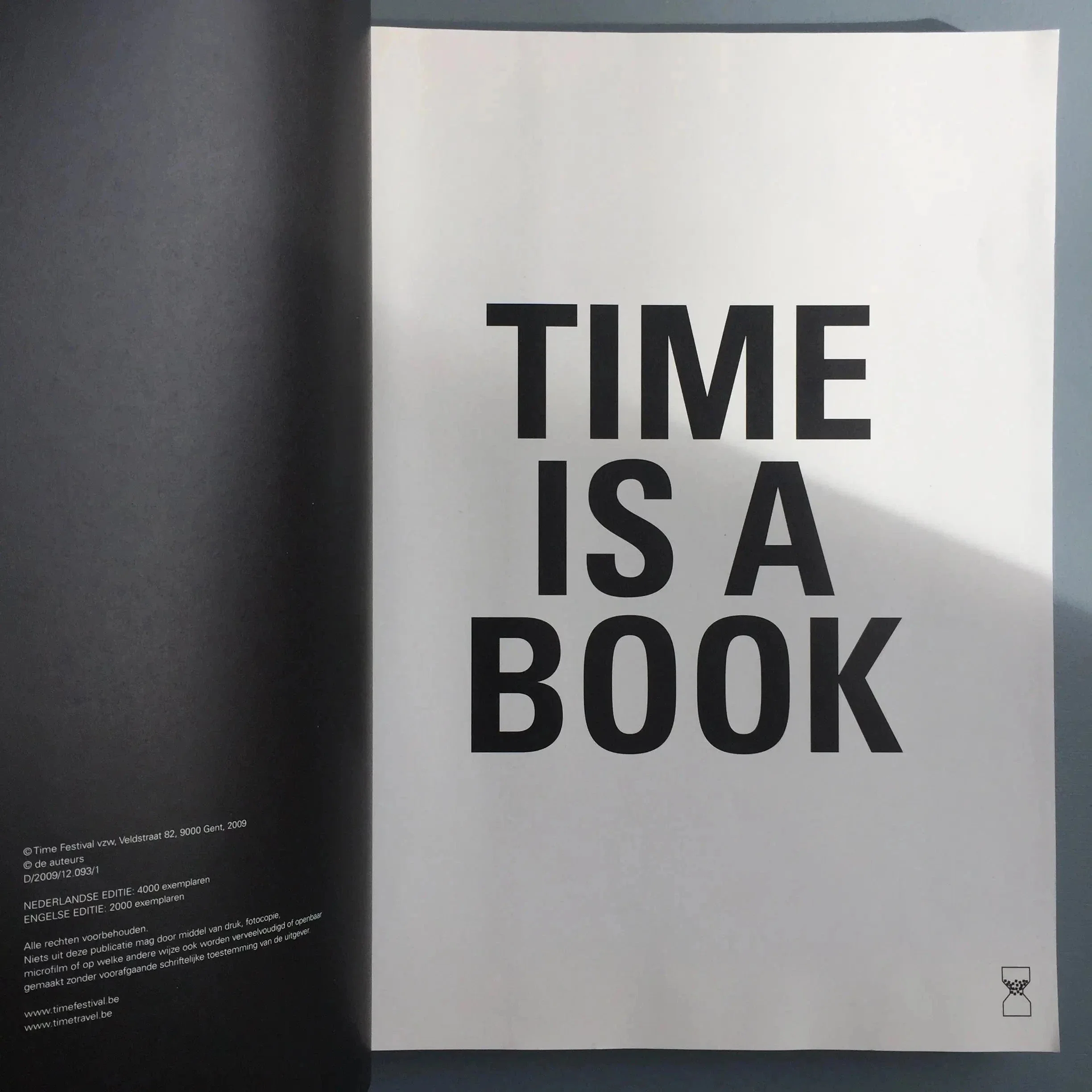TIME 2009/Dirk Braeckman, Els Dietvorst - Time is a book - Time Festival 2009 - Image 3