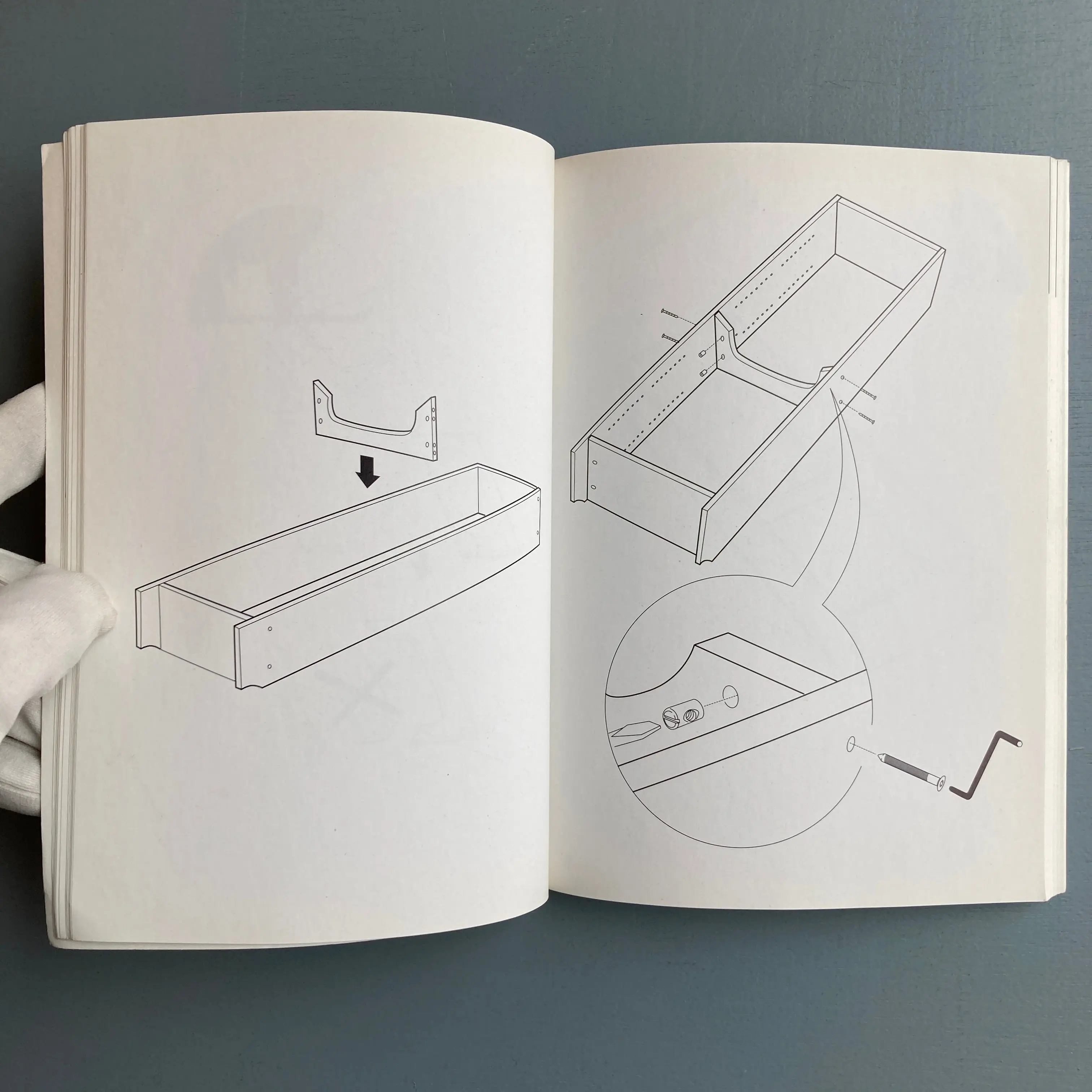 Joe Scanlan - DIY, or How To Kill Yourself Anywhere in the World for Under $399 - Imschoot Uitgevers 2002 - Image 6