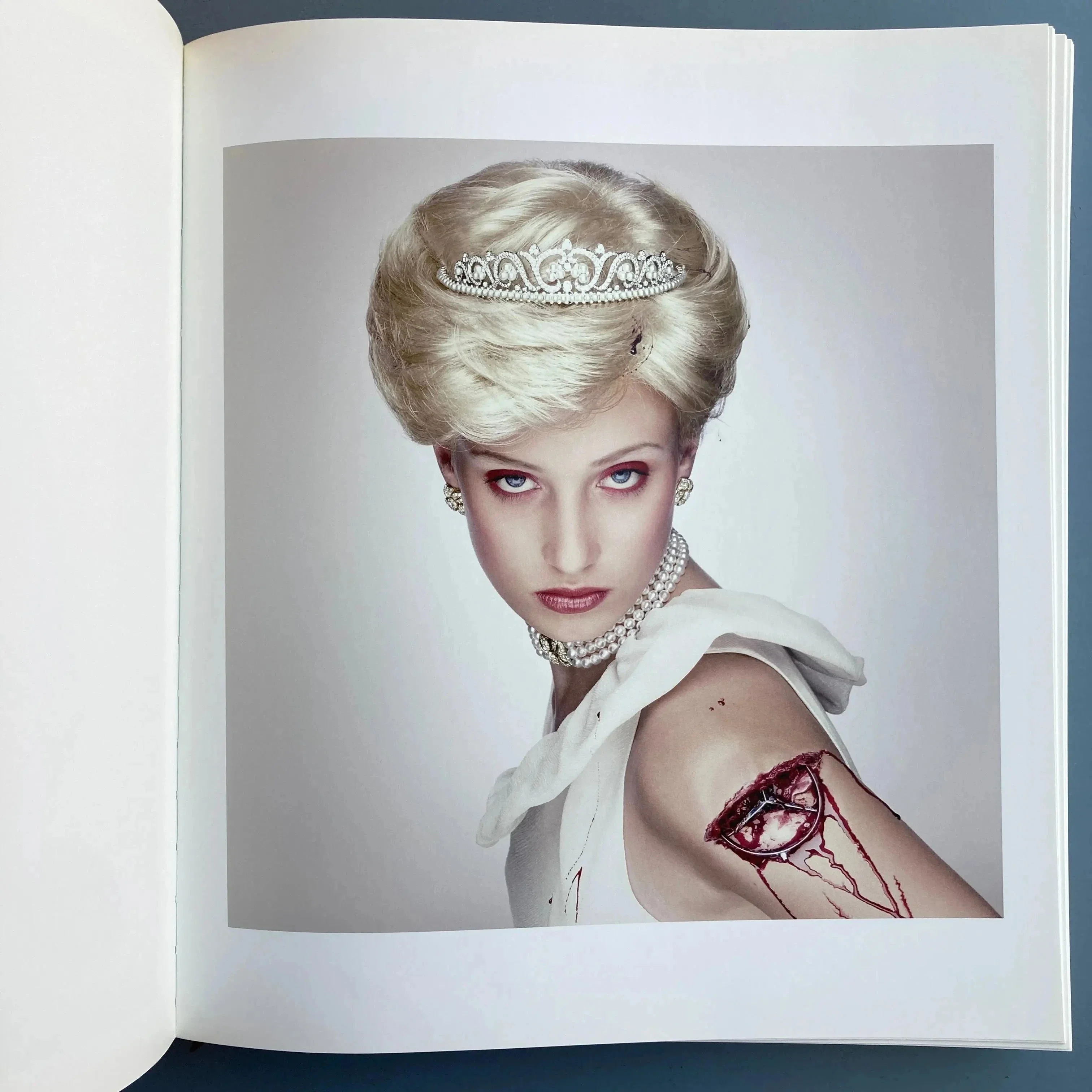 Erwin Olaf - Own: Works 1984-2012 - Lido 2012 - Image 7