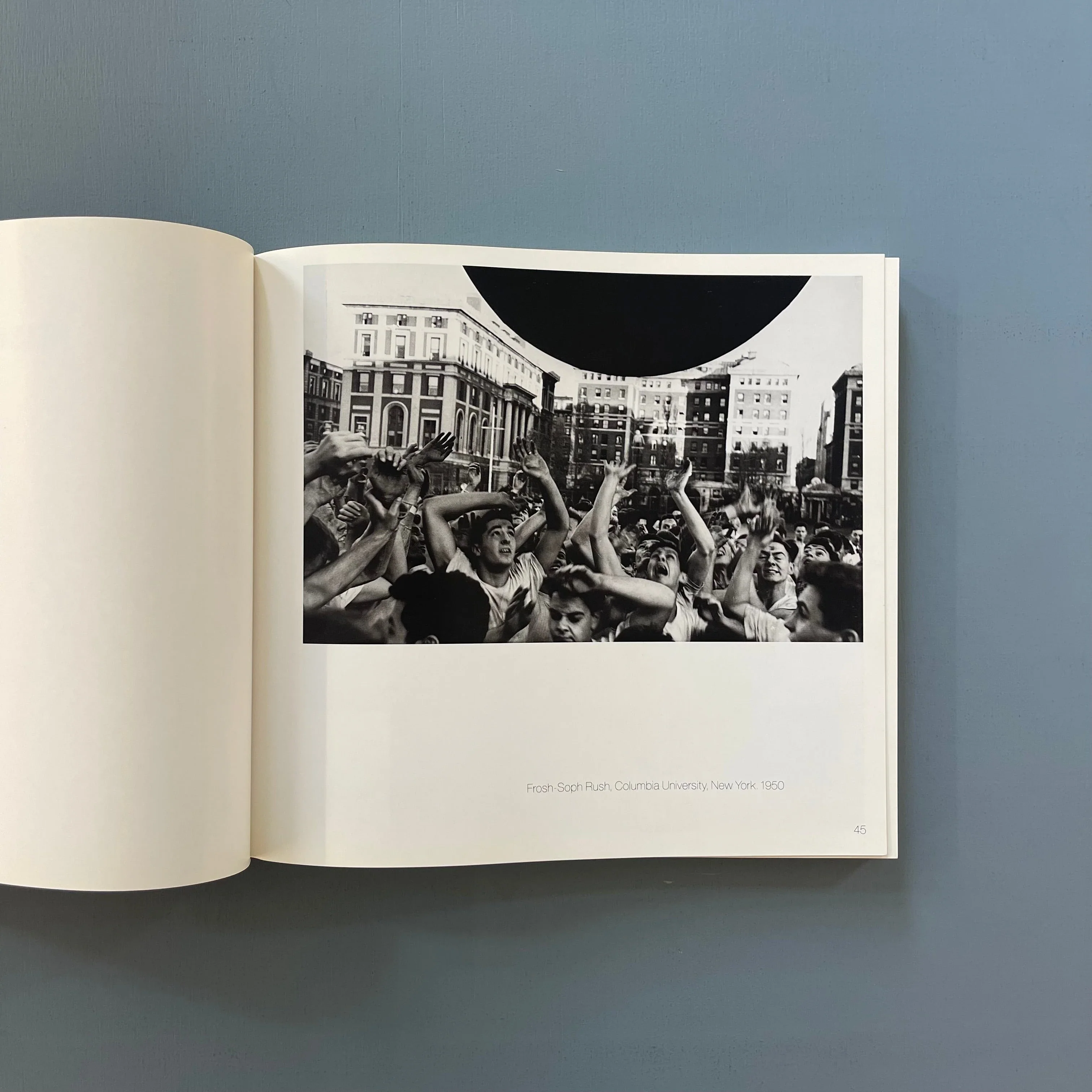 Gary Winogrand - Figments from the real world - Moma 1988 - Image 5