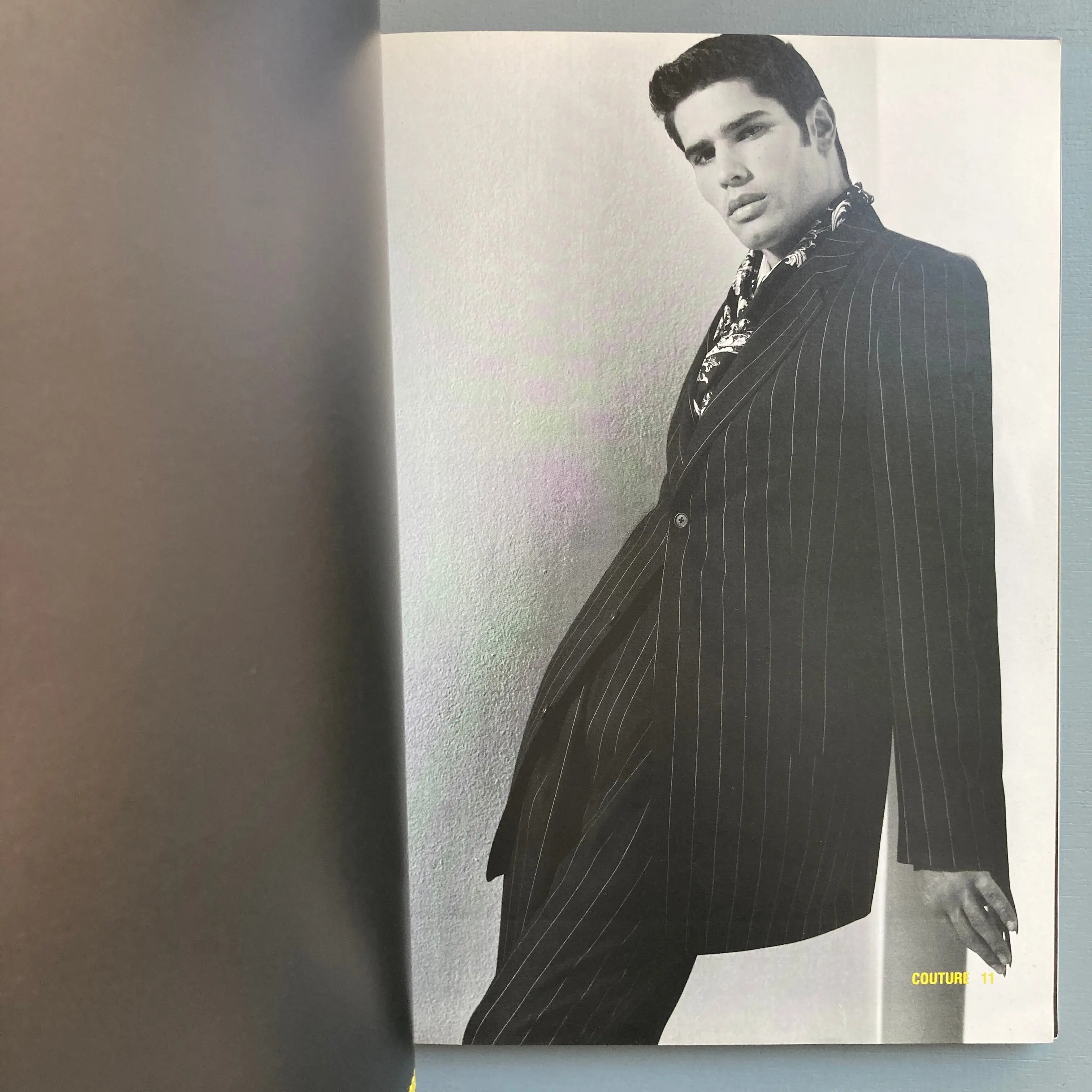 Gianni Versace - Collezione Uomo n. 21 - Autunno-Inverno 1991/92 - Image 2