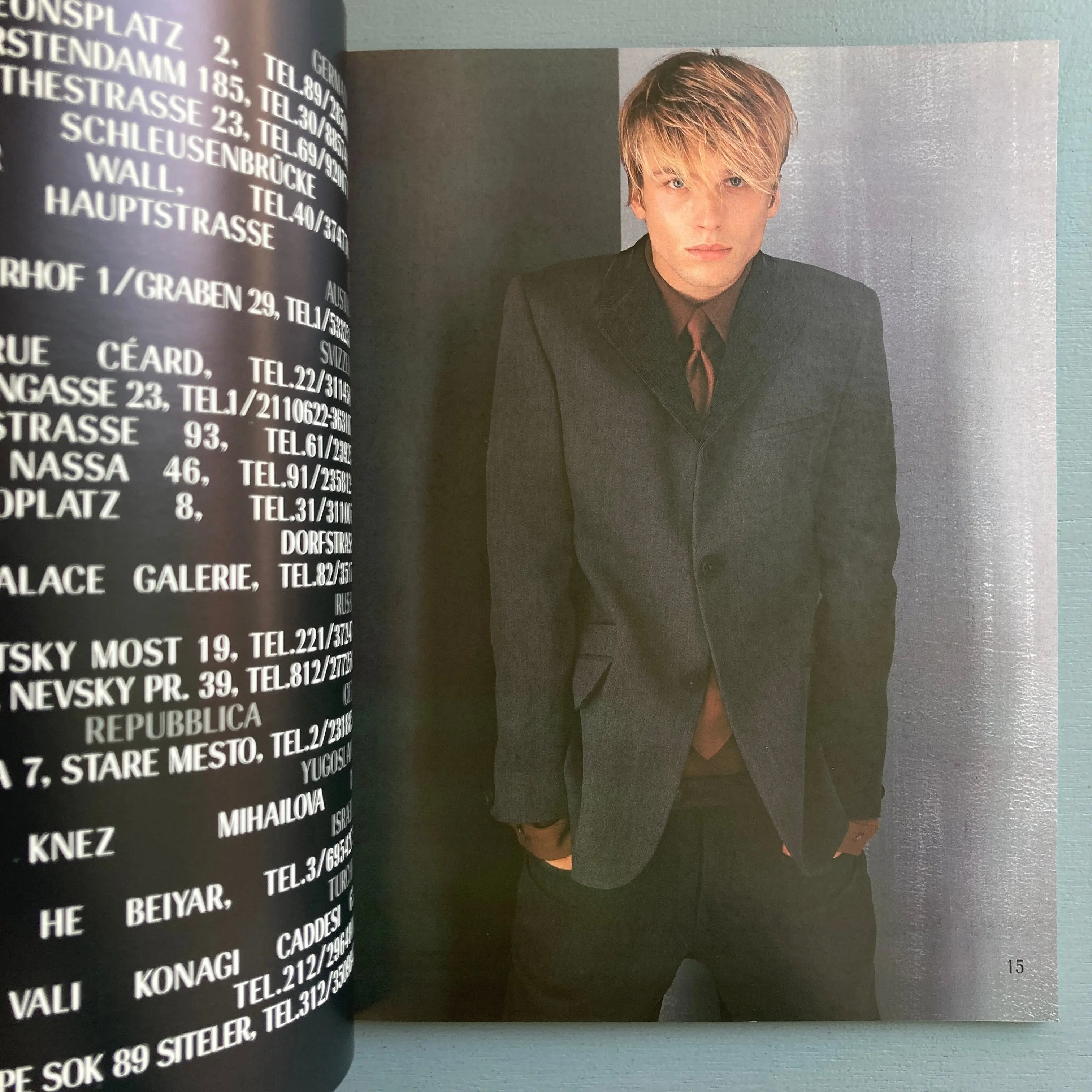 Gianni Versace - Collezione Uomo - Primavera-Estate 1997/98 - Image 4