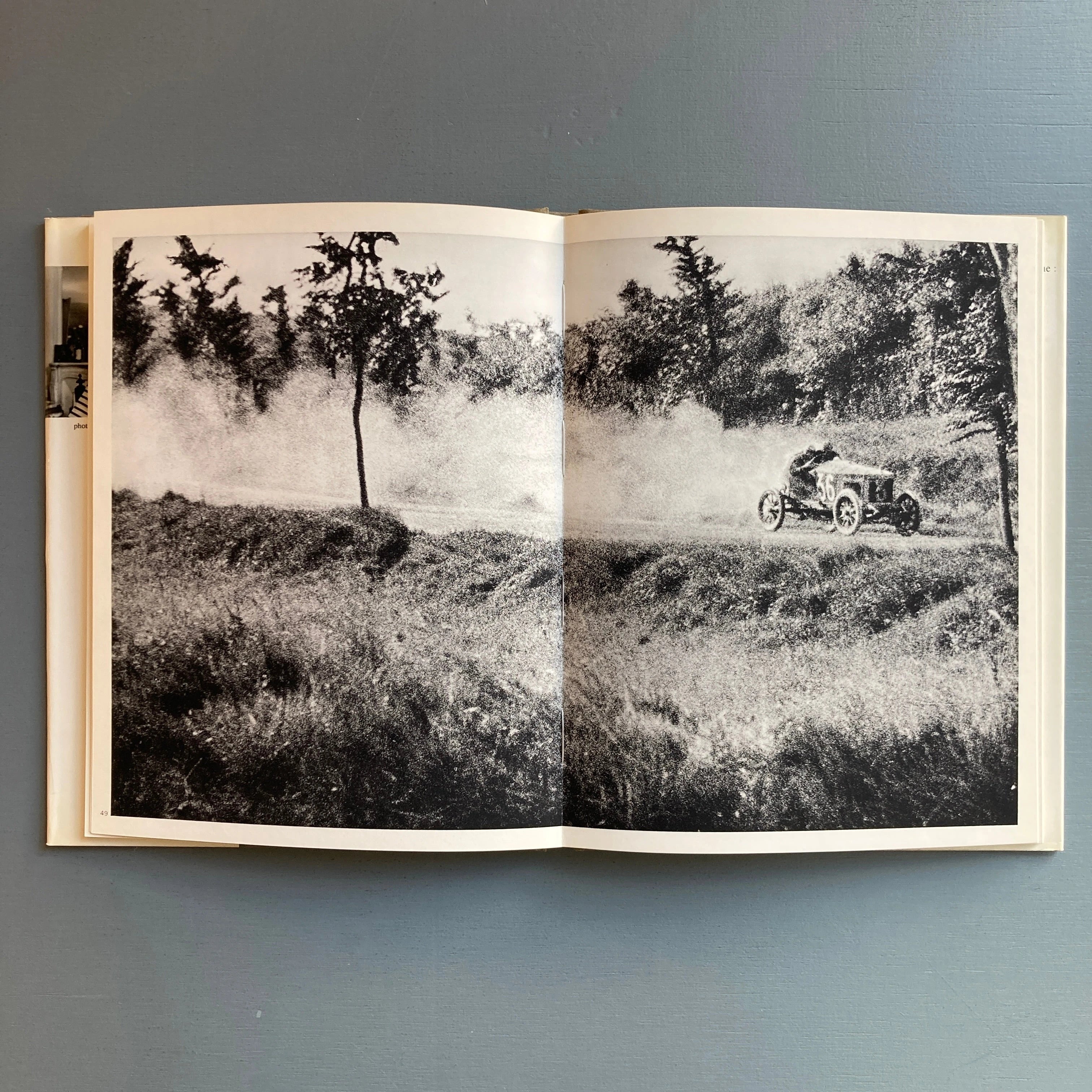 J.H. Lartigue, les autos et autres engins roulants - Chêne 1974 - Image 2