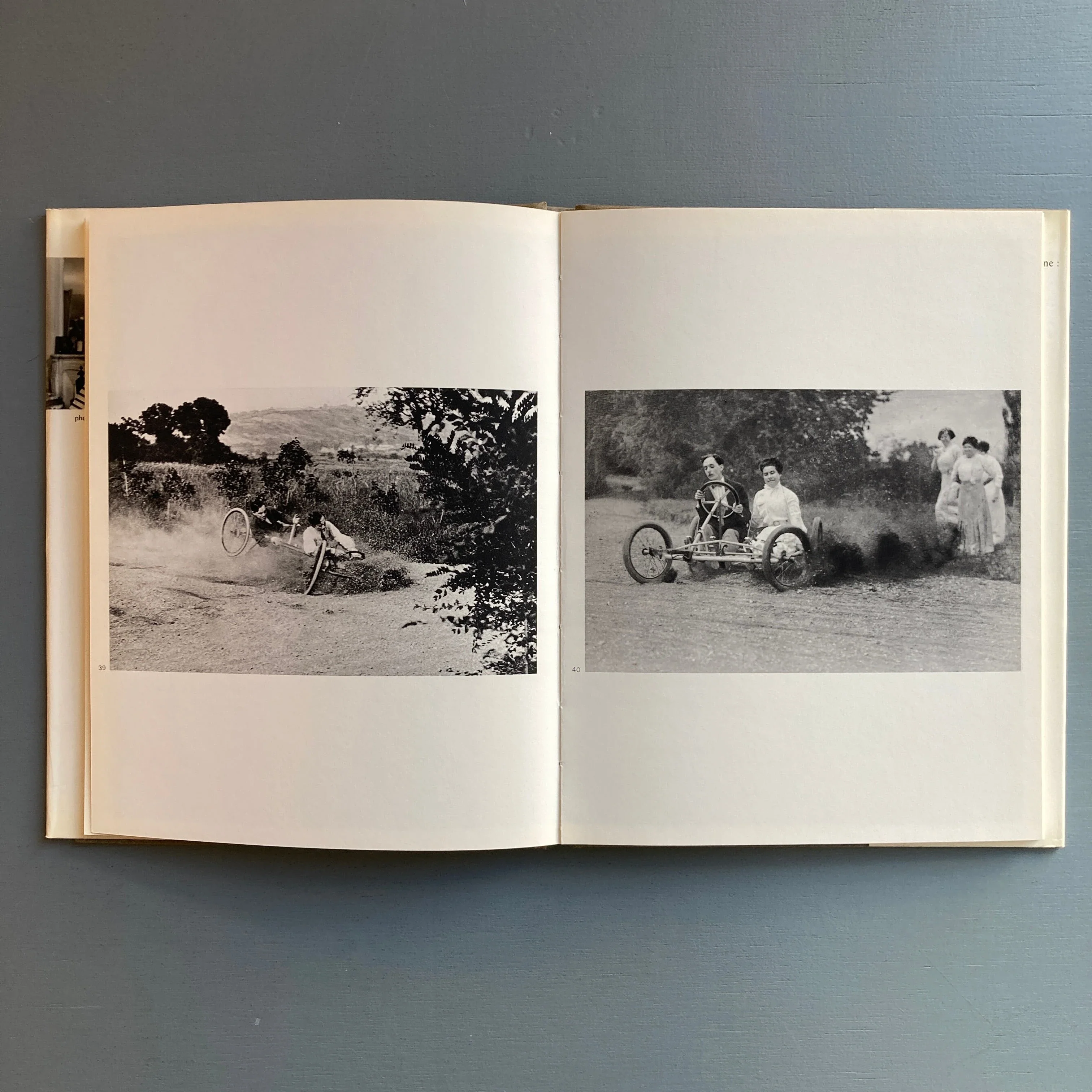 J.H. Lartigue, les autos et autres engins roulants - Chêne 1974 - Image 4