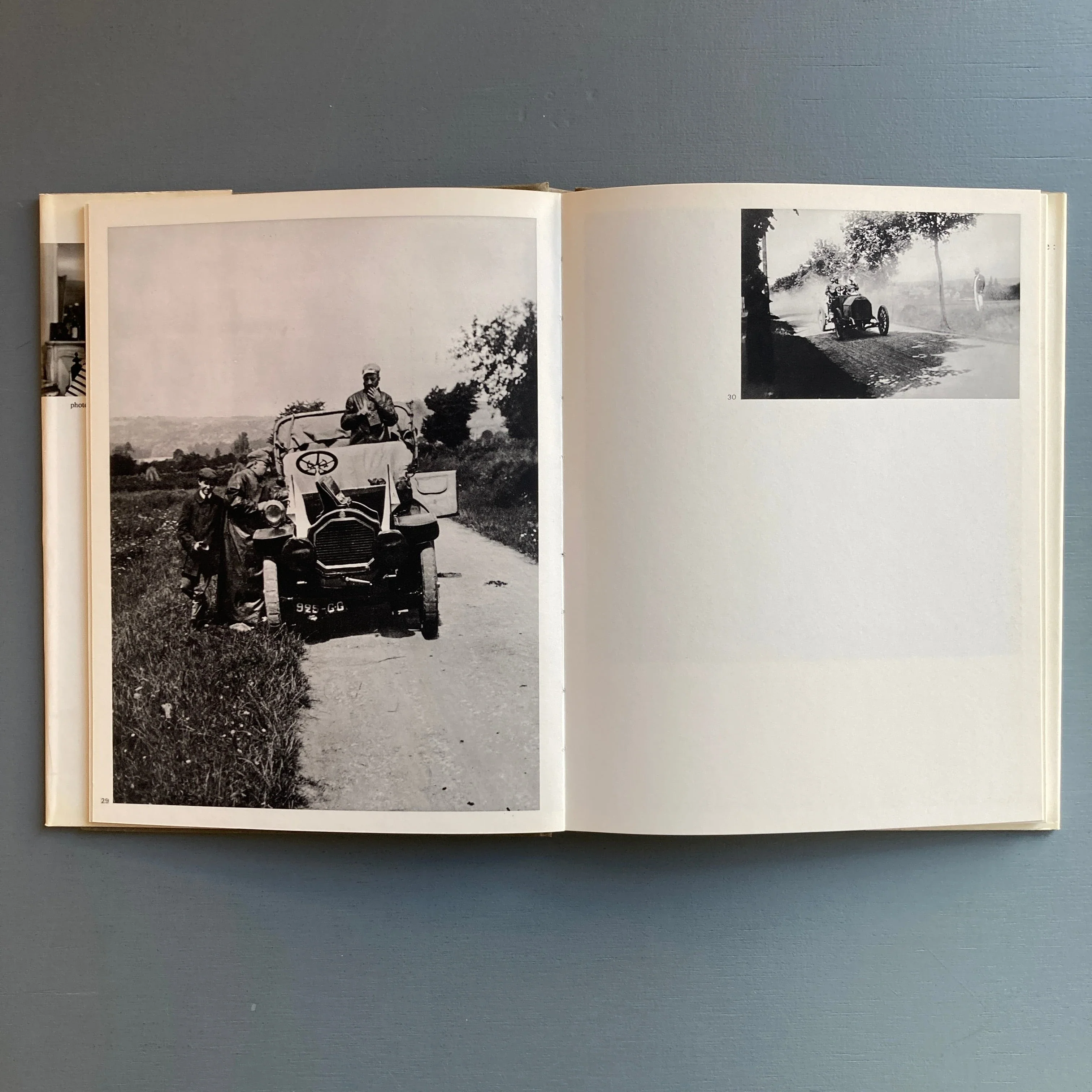 J.H. Lartigue, les autos et autres engins roulants - Chêne 1974 - Image 5
