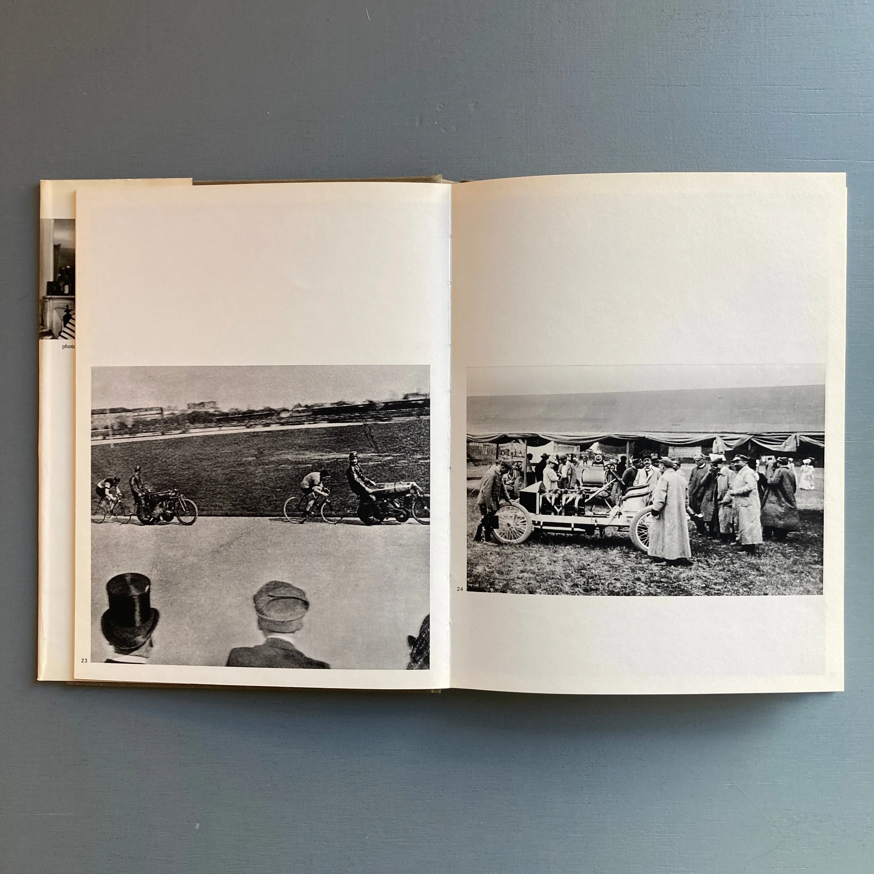 J.H. Lartigue, les autos et autres engins roulants - Chêne 1974 - Image 7