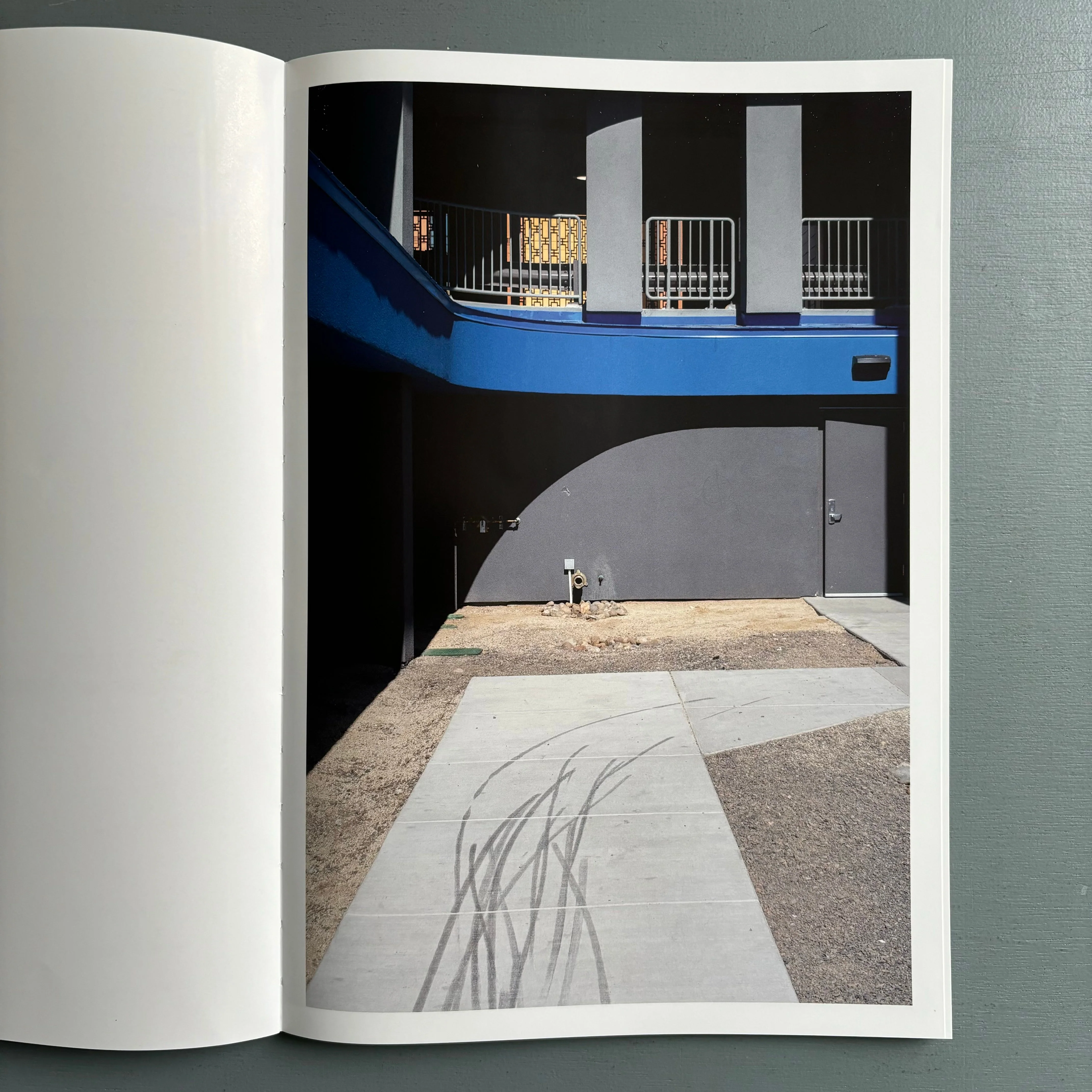 Johannes Elebaut - Reno Riviera - Self-published 2024 - Image 5