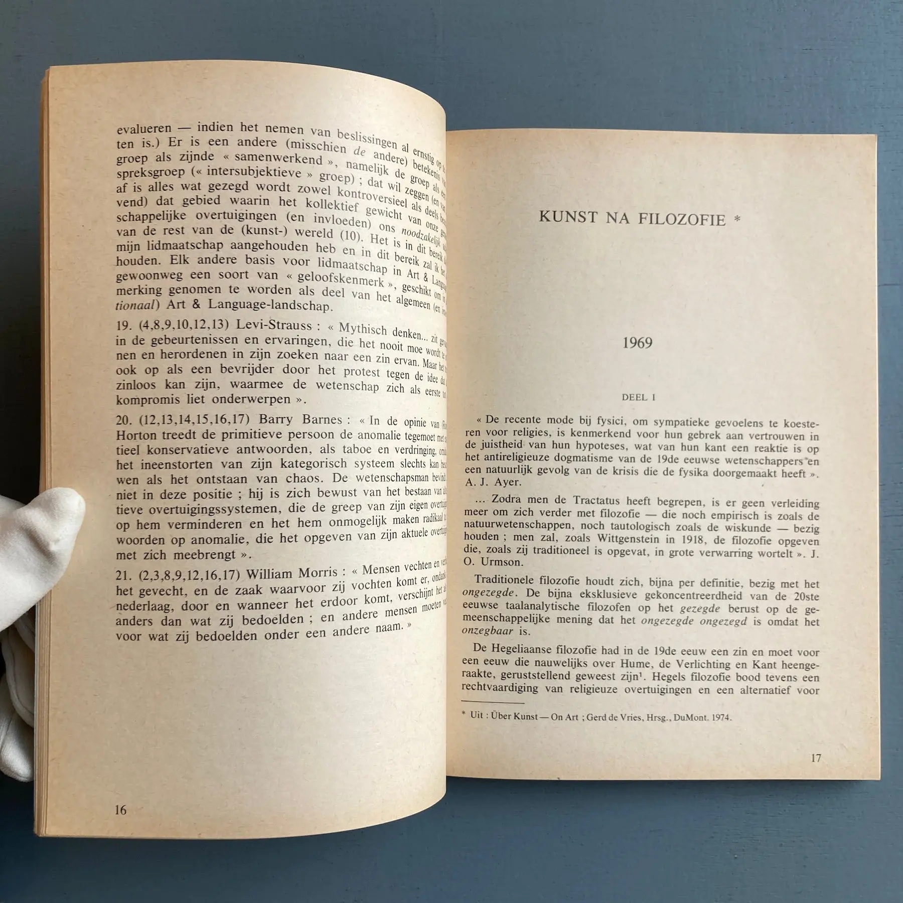Joseph Kosuth - Teksten/Textes - ICC 1976 - Image 2