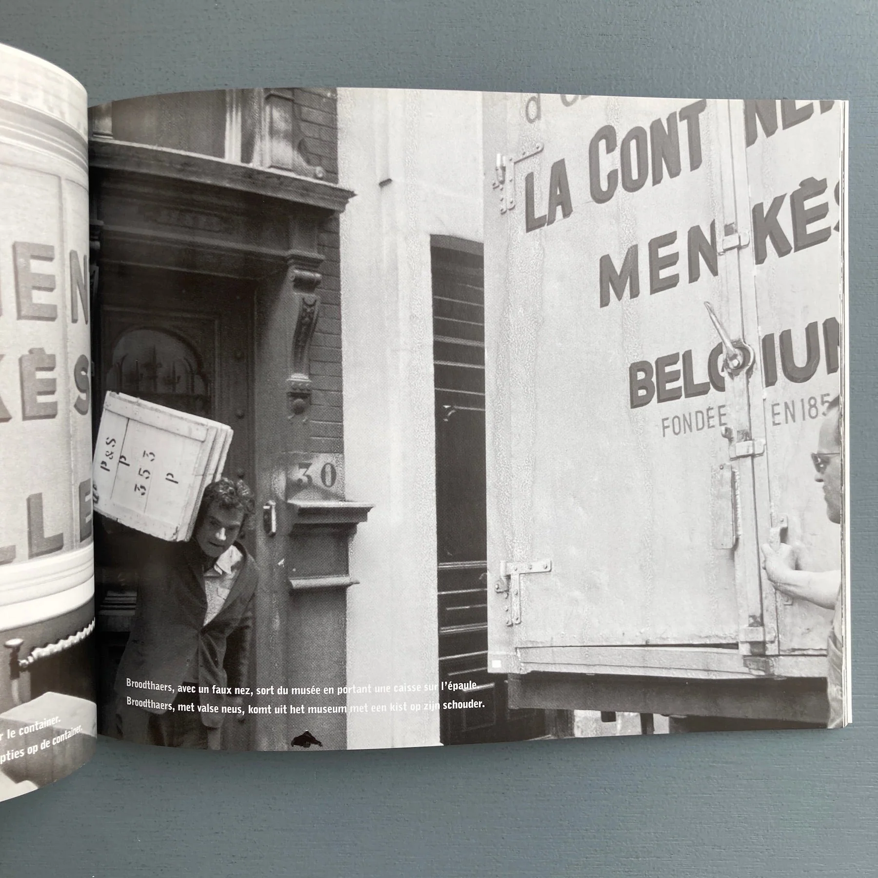 Marcel Broodthaers - Un voyage à Waterloo - Merz 2001 - Image 3