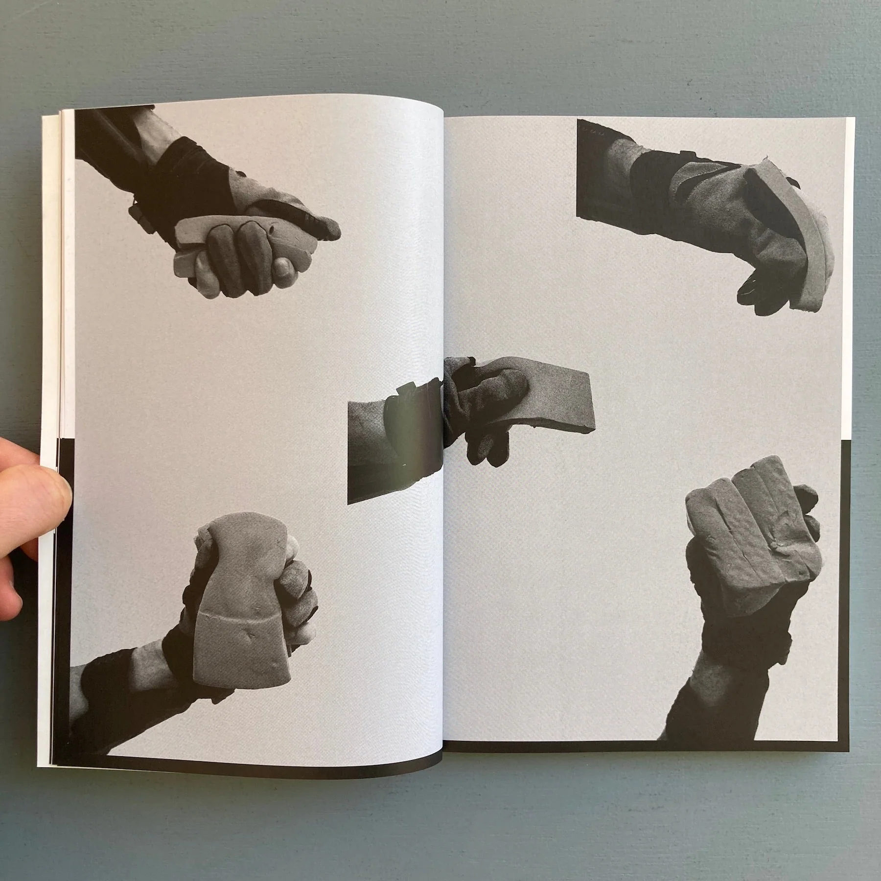 Maria Lind - Seven Years: The Rematerialisation of Art from 2011 to 2017- Sternberg Press 2019 - Image 6