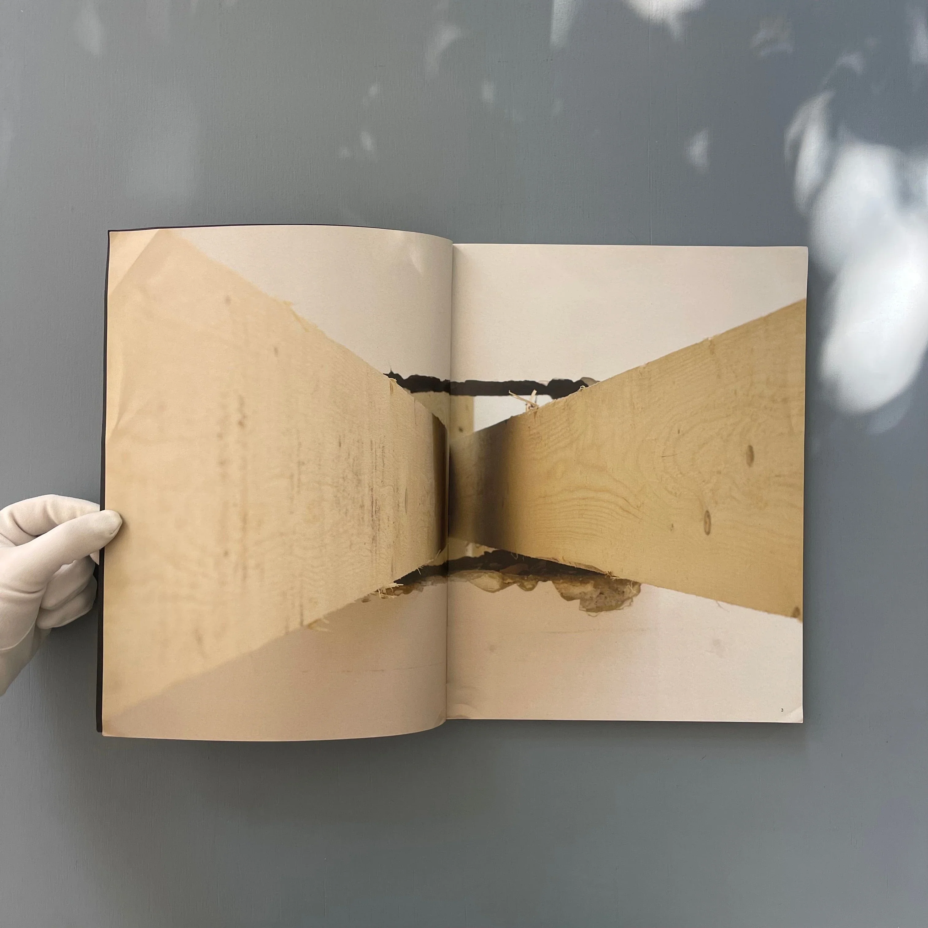 Oscar Tuazon - I can’t see - DoPe Press / Paraguay Press 2010 - Image 2