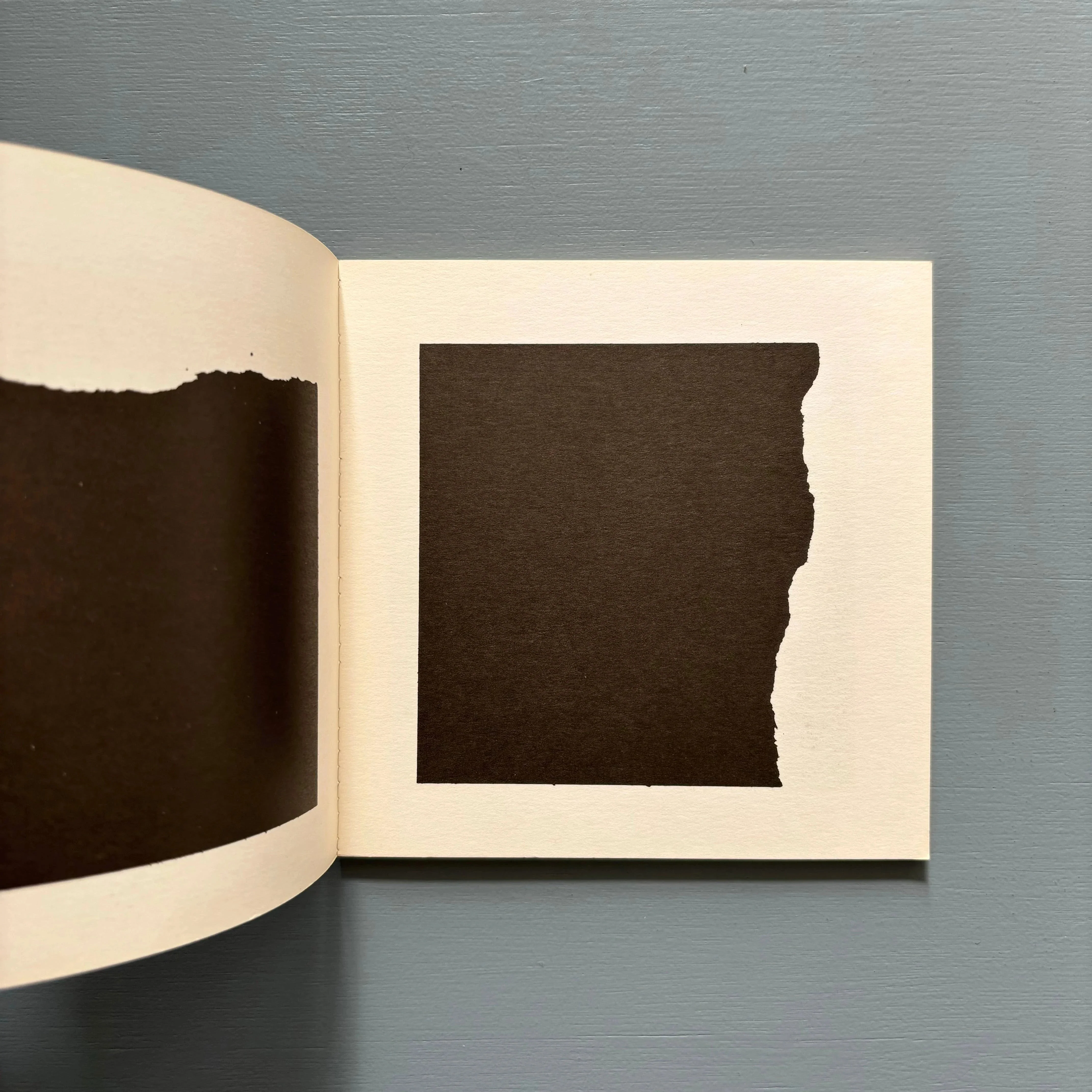 Sol LeWitt - Squares with sides and corners torn off - MTL 1974 - Image 3
