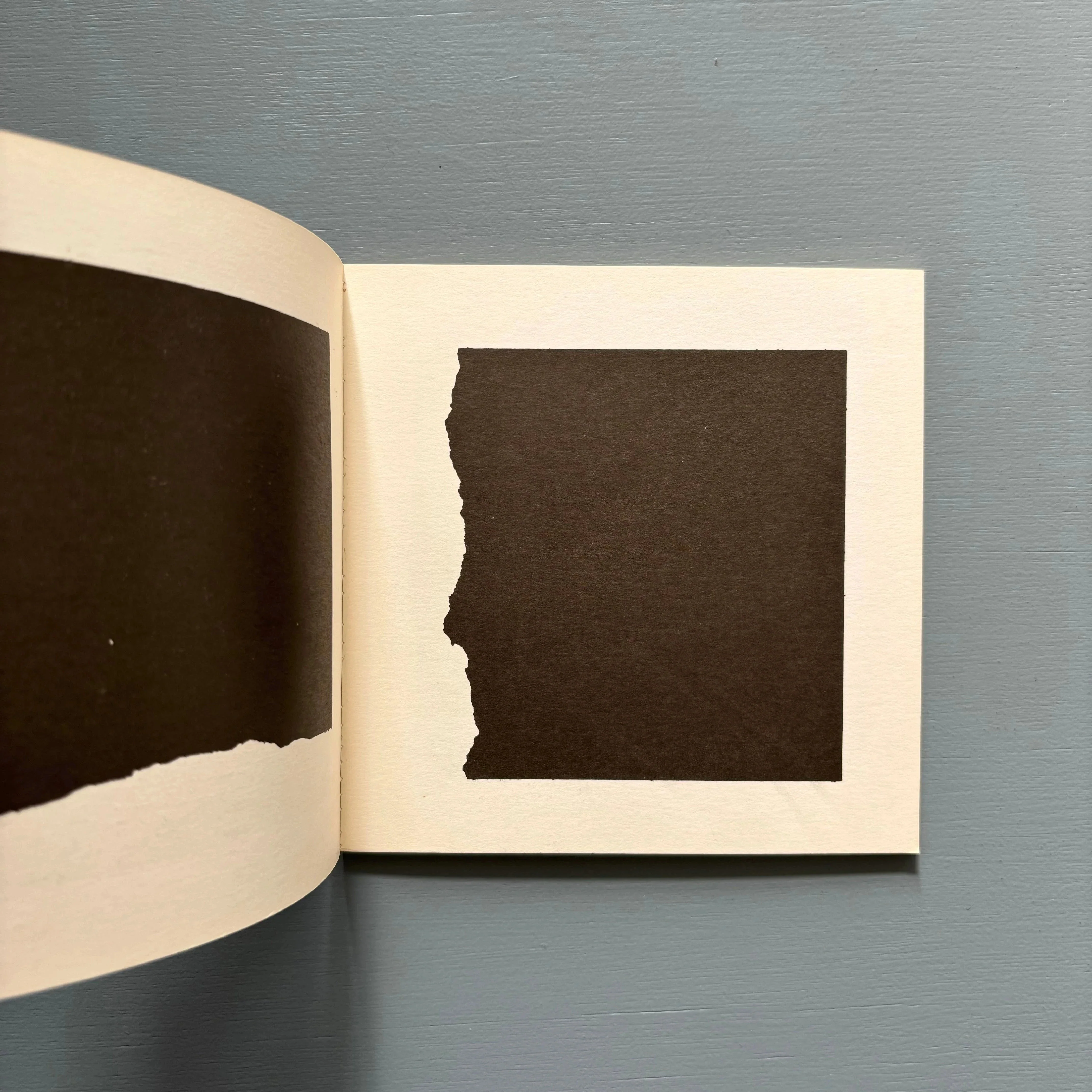 Sol LeWitt - Squares with sides and corners torn off - MTL 1974 - Image 4