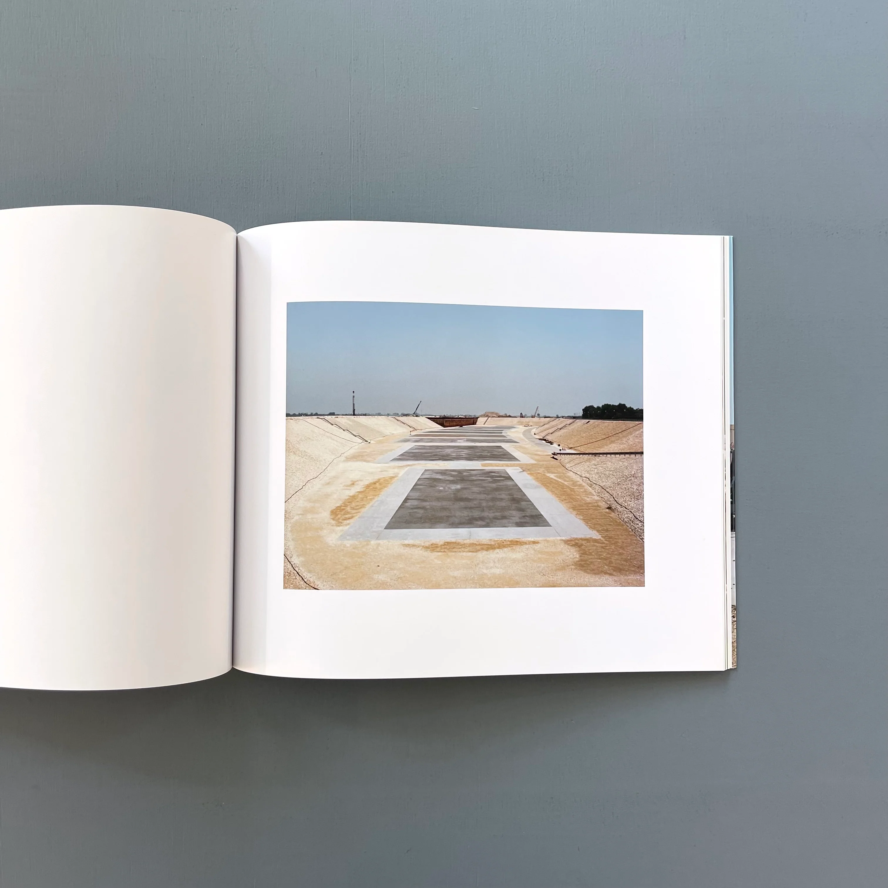 Stephen Shore - Mose. A Preliminary Report - Koenig Books 2011 - Image 10
