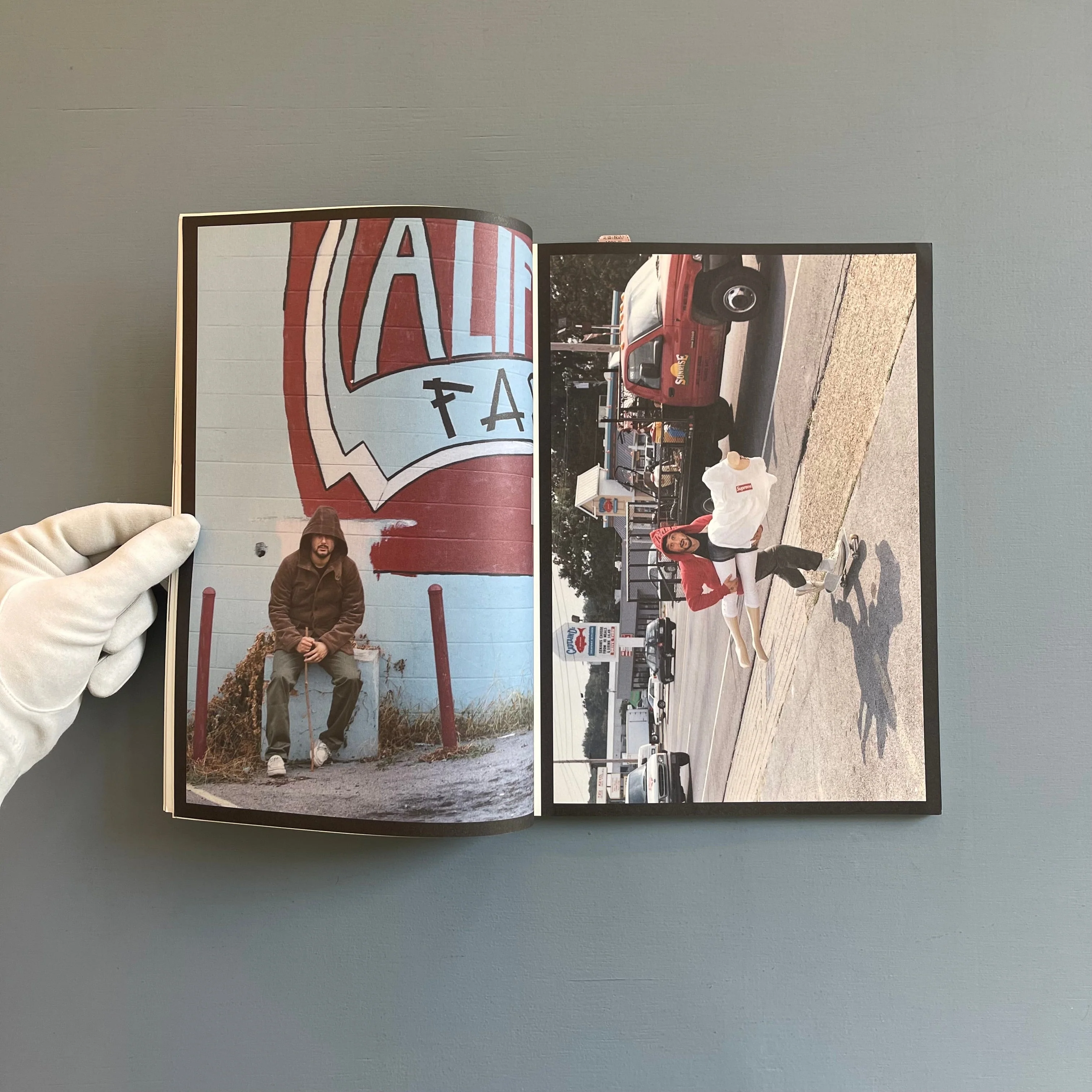 Supreme Book - A/W Vol 4 + Sticker + Tote bag - 2008 - Image 7