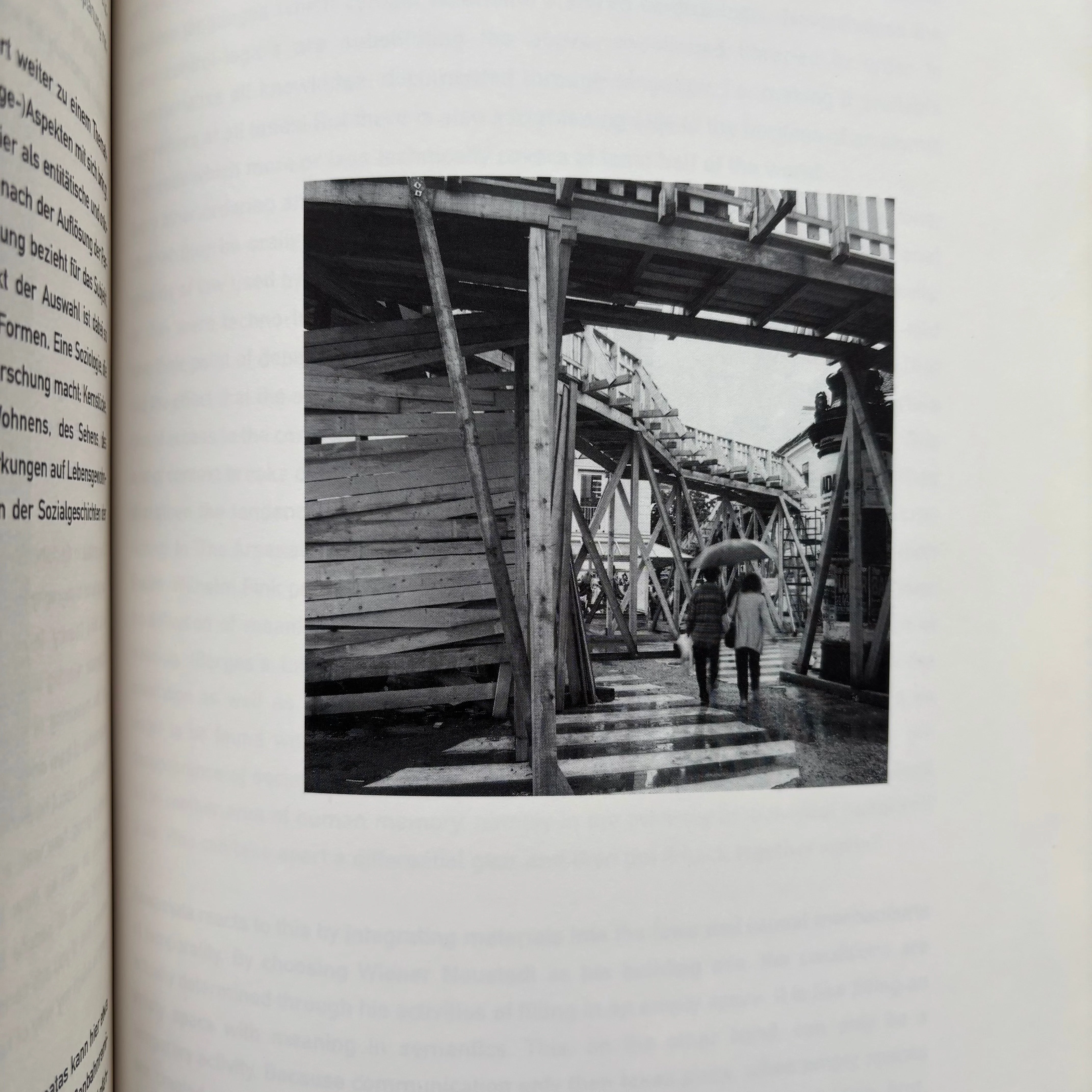 Tadashi Kawamata - Sidewalk Wiener Neustadt - Kunst im zentrum 1996 - Image 12