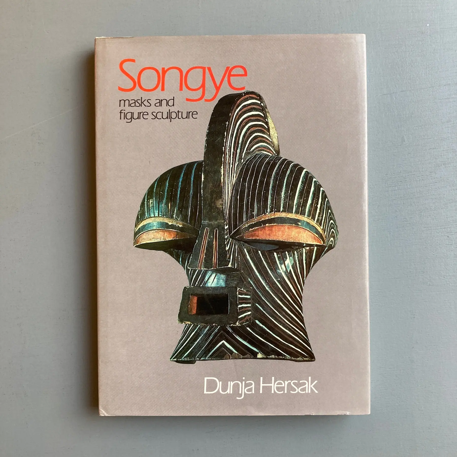 Dunja Hersak - Songye masks and figure sculpture - Ethnografica 1985