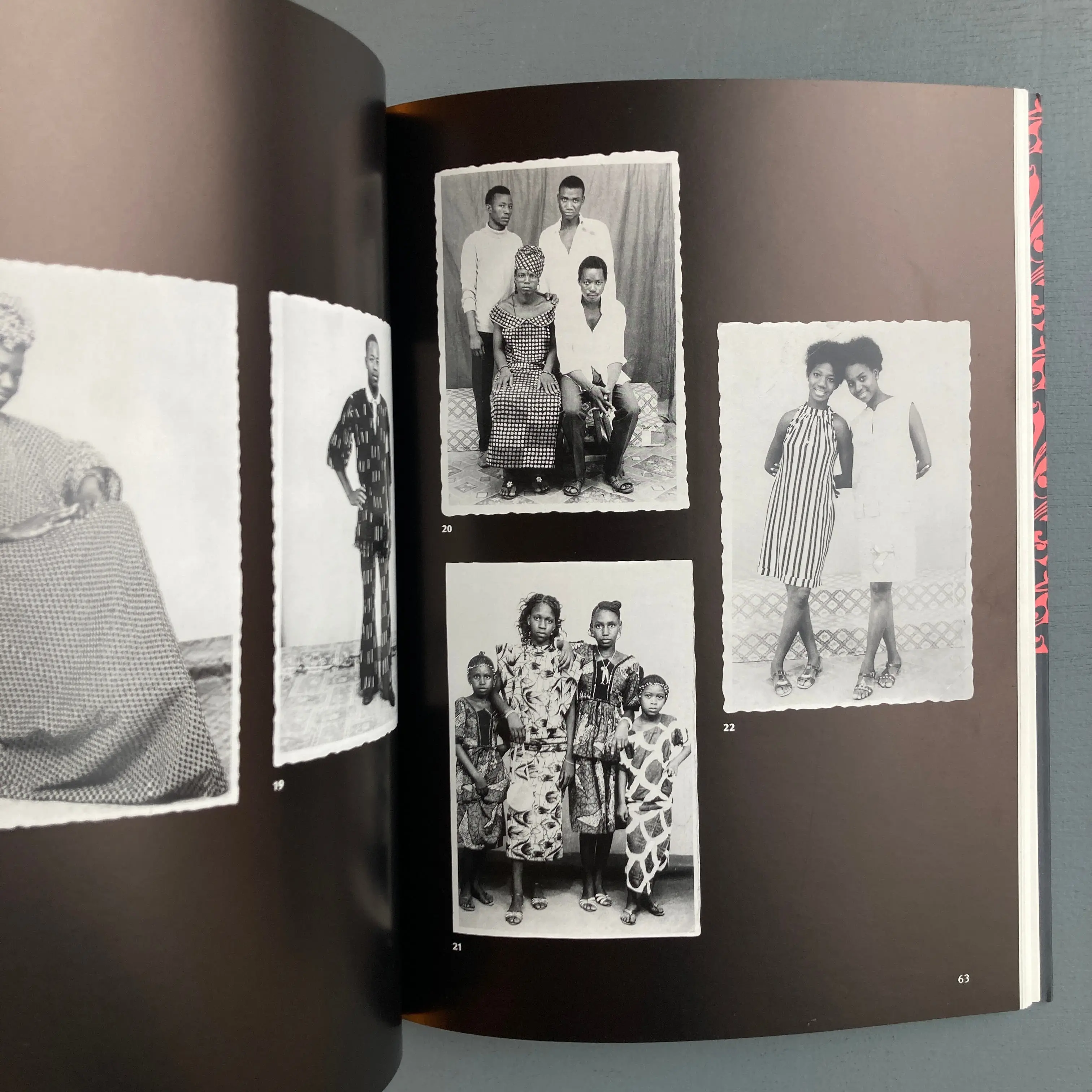 Michelle Lamunière - You Look Beautiful Like That : The Portrait Photographs of Seydou Keïta and Malick Sidibé - Harvard University Art Museums 2001 - Image 6